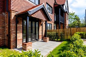 81 Farleigh Road
